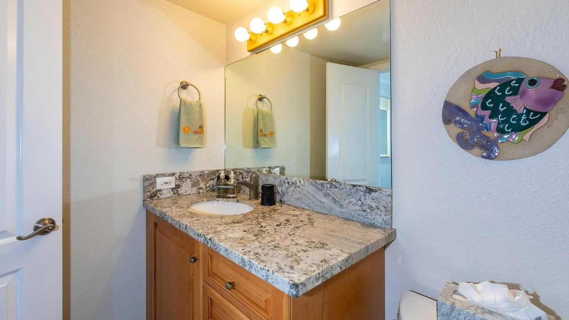 Island Sands 206 Wailuku 0*,